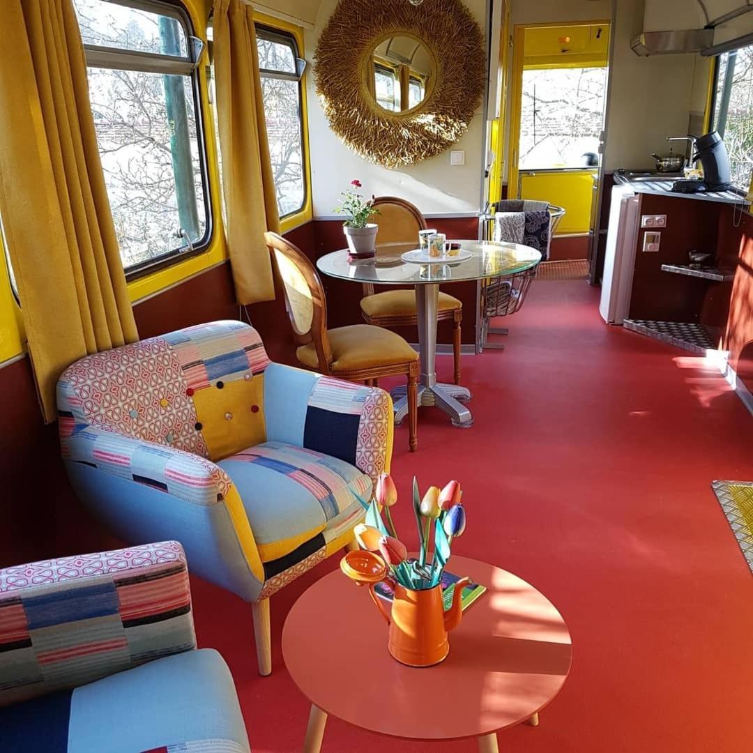 Hotel Les meublés du Grand Logis Marchais  Habitación foto